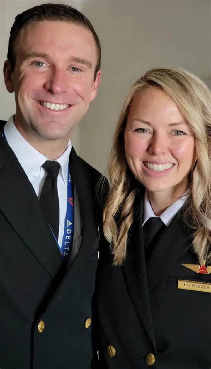 Can two pilots get married?