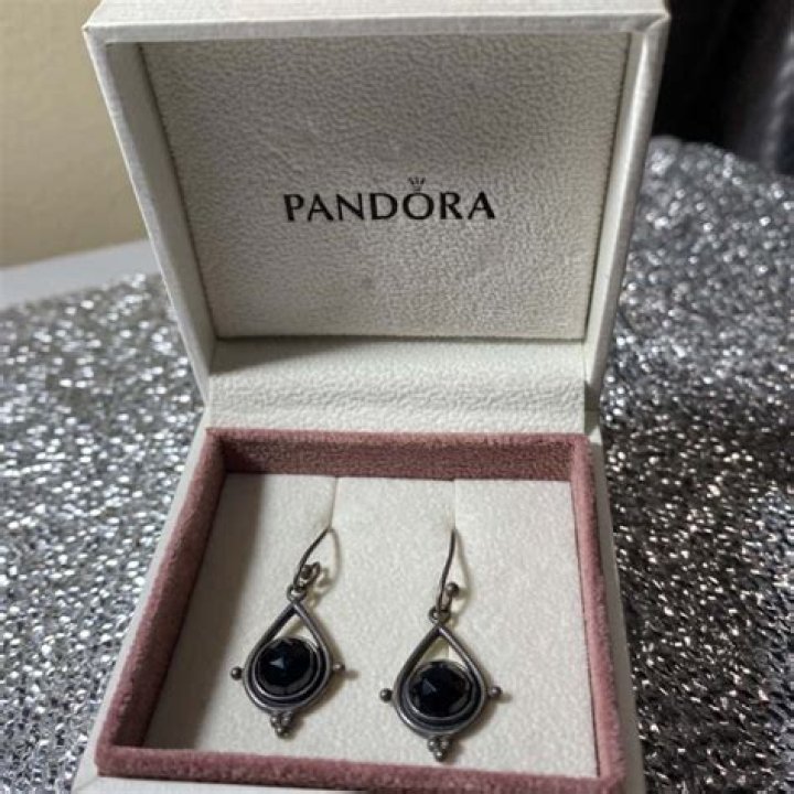 Do all Pandora charms have Pandora stamped on them?