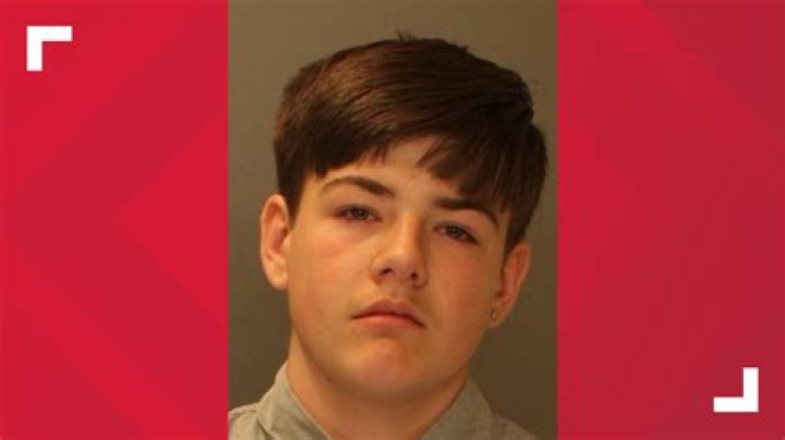Is 19 year old a teenager?